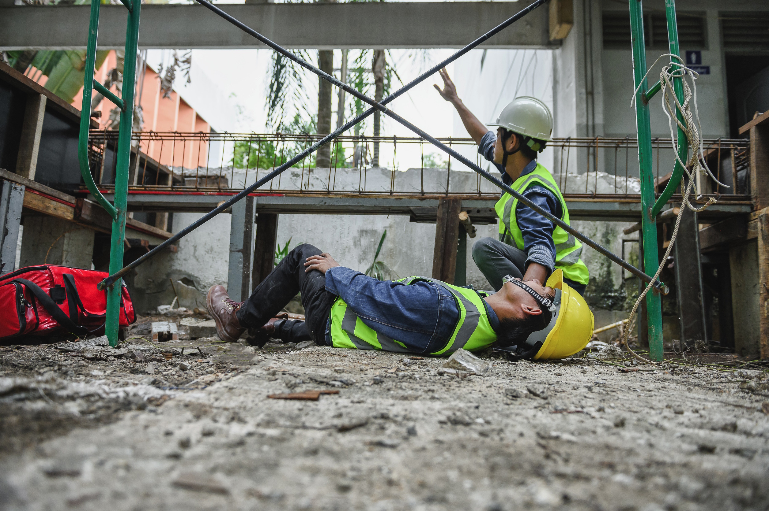 building site worker injury background